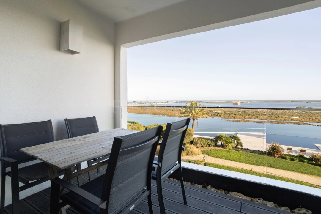 Apartamento T2 para Venda em Olhão Foto 23