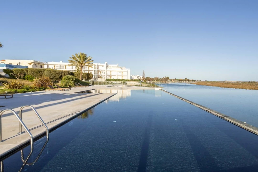 Apartamento T2 para Venda em Olhão Foto 29