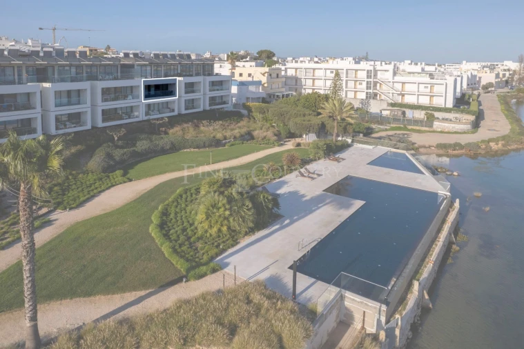 Apartamento T2 para Venda em Olhão Foto 4