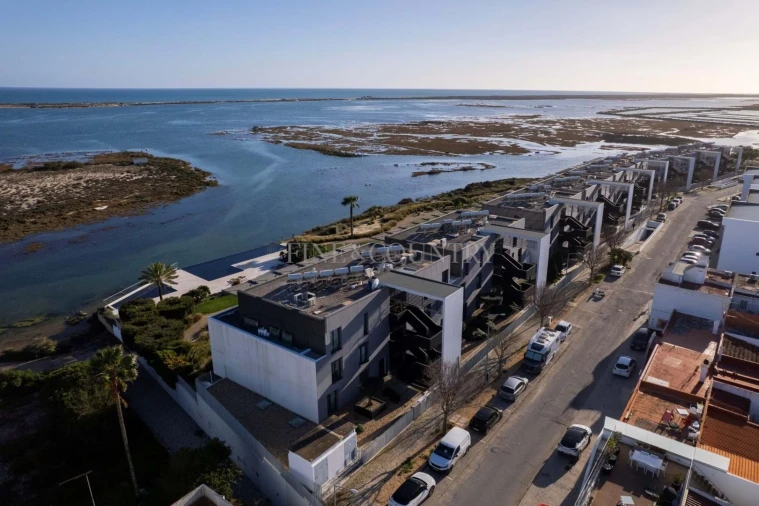 Apartamento T2 para Venda em Olhão Foto 25