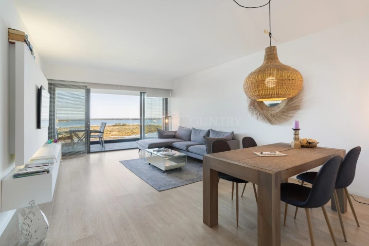 Apartamento T2 para Venda em Olhão Foto 8