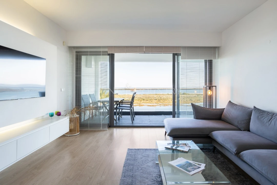 Apartamento T2 para Venda em Olhão Foto 2