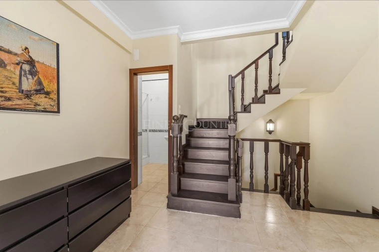 Moradia T4 para Venda em Albufeira e Olhos de Água Foto 13