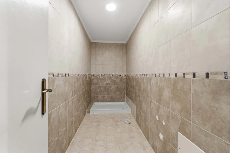 Moradia T4 para Venda em Albufeira e Olhos de Água Foto 18