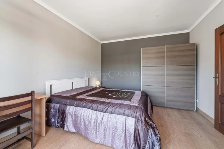 Moradia T4 para Venda em Albufeira e Olhos de Água Foto 25