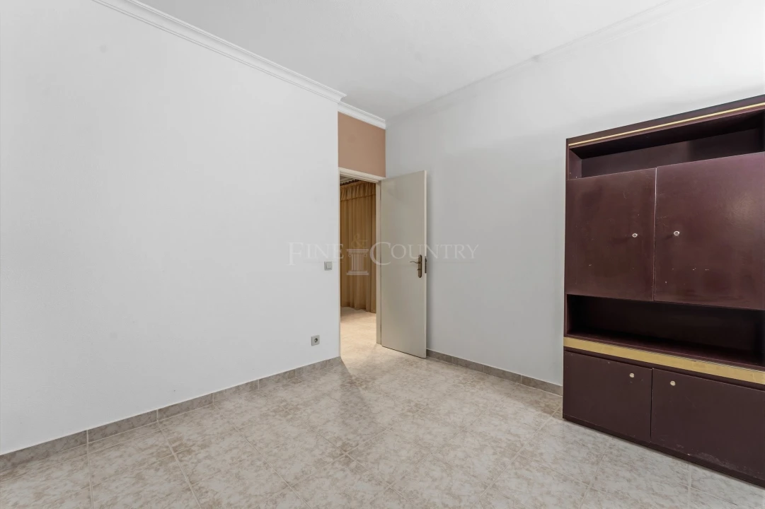 Moradia T4 para Venda em Albufeira e Olhos de Água Foto 17