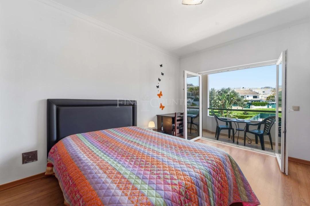 Moradia T4 para Venda em Albufeira e Olhos de Água Foto 21