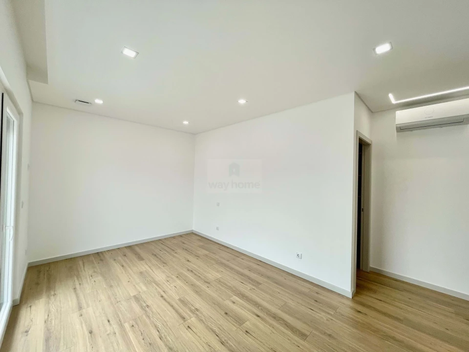 Apartamento T3 para Venda em Lourinhã e Atalaia Foto 13