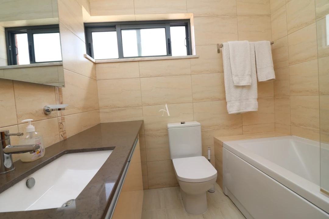 Moradia T3 para Venda em São Brás de Alportel Foto 16