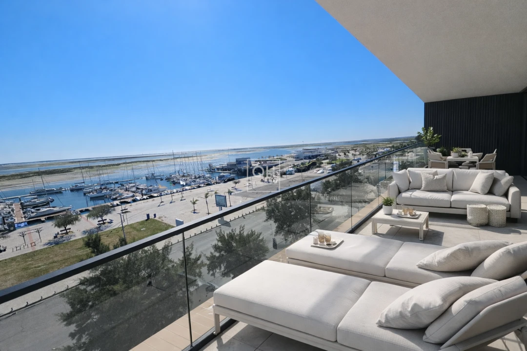 Apartamento T2 para Venda em Olhão Foto 2