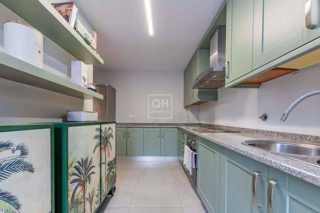 Moradia T3 para Venda em Quarteira Foto 9