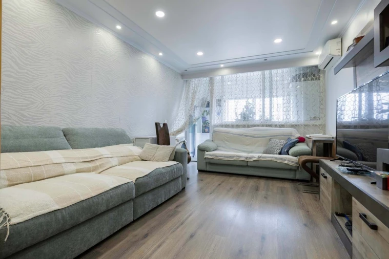 Apartamento T3 para Venda em Estômbar e Parchal Foto 3