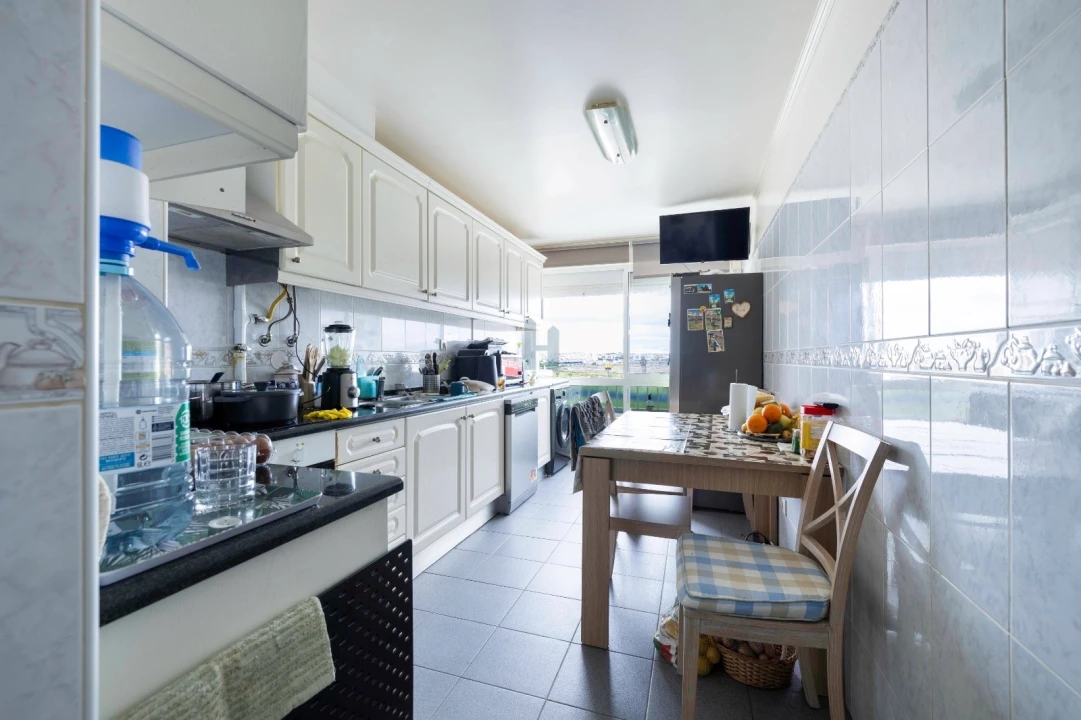 Apartamento T3 para Venda em Estômbar e Parchal Foto 6