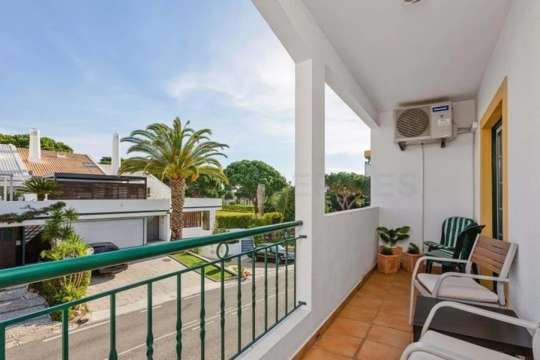 Apartamento T2 para Venda em Quarteira Foto 14