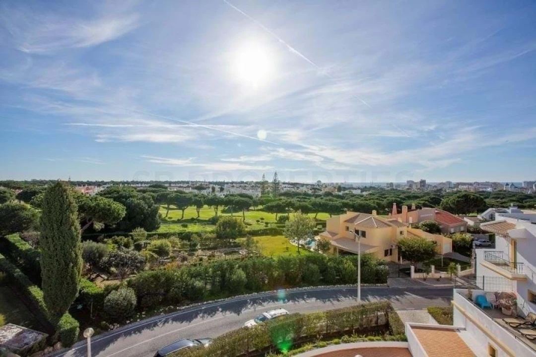 Apartamento T2 para Venda em Quarteira Foto 15