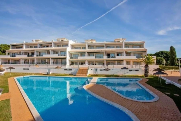 Apartamento T2 para Venda em Quarteira Foto 16