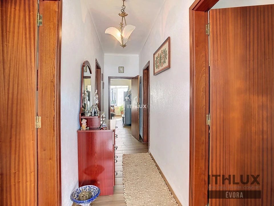 Moradia T3 para Venda em Montoito Foto 2