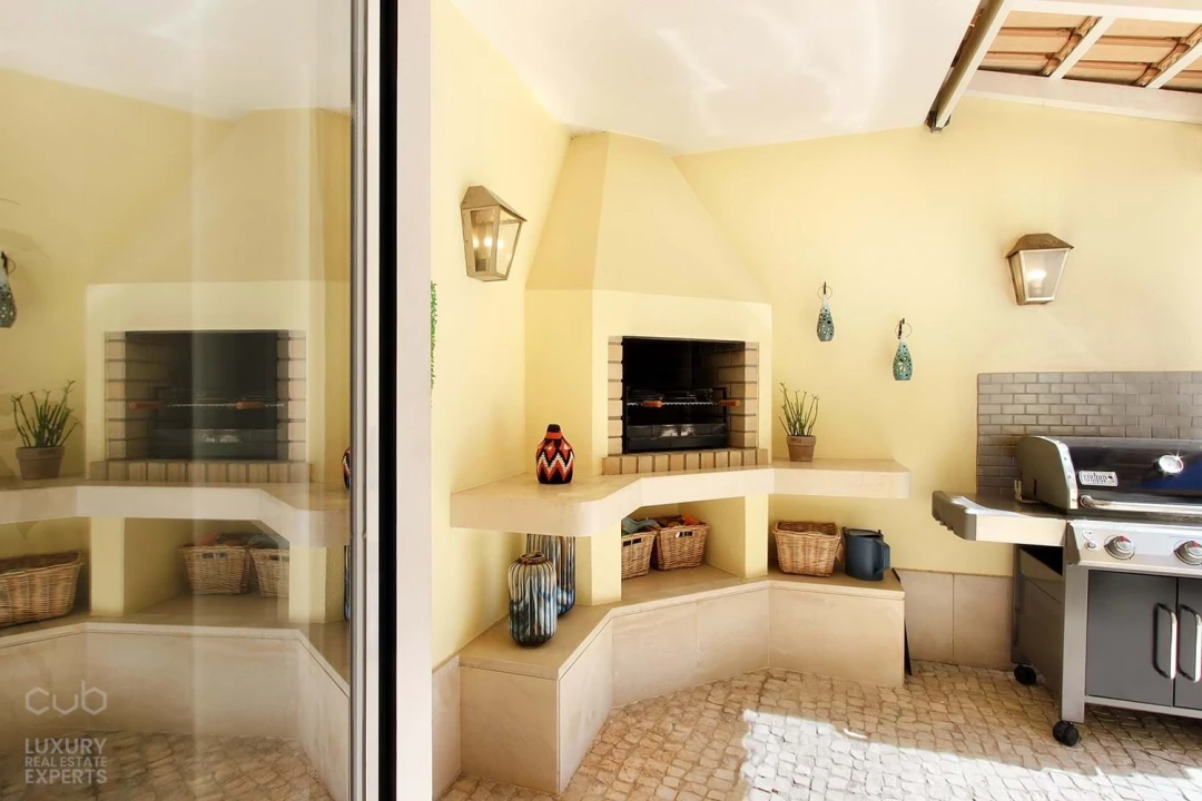 Moradia T5 para Venda em Charneca de Caparica e Sobreda Foto 56