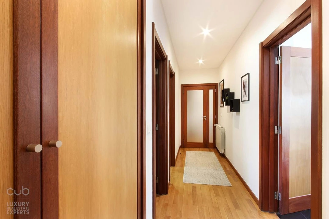 Moradia T5 para Venda em Charneca de Caparica e Sobreda Foto 48