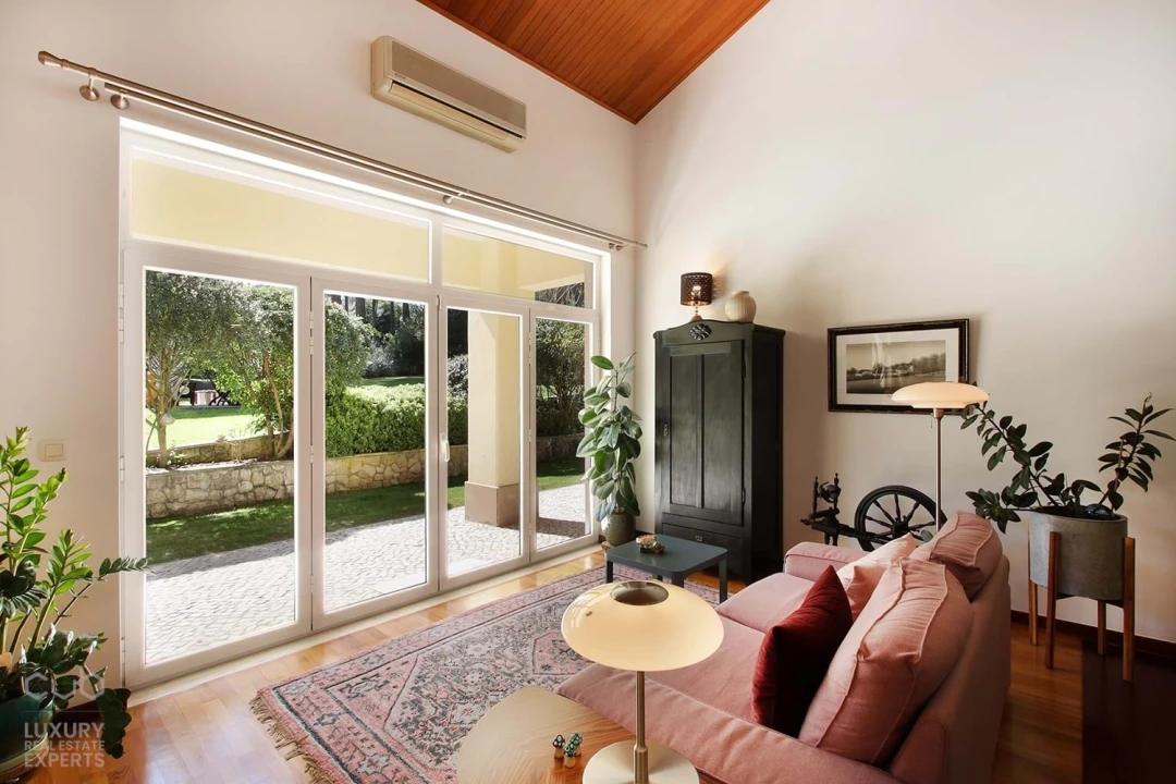 Moradia T5 para Venda em Charneca de Caparica e Sobreda Foto 20