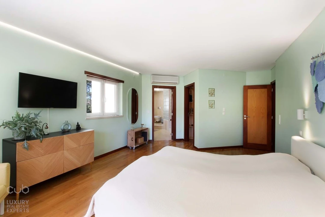 Moradia T5 para Venda em Charneca de Caparica e Sobreda Foto 33