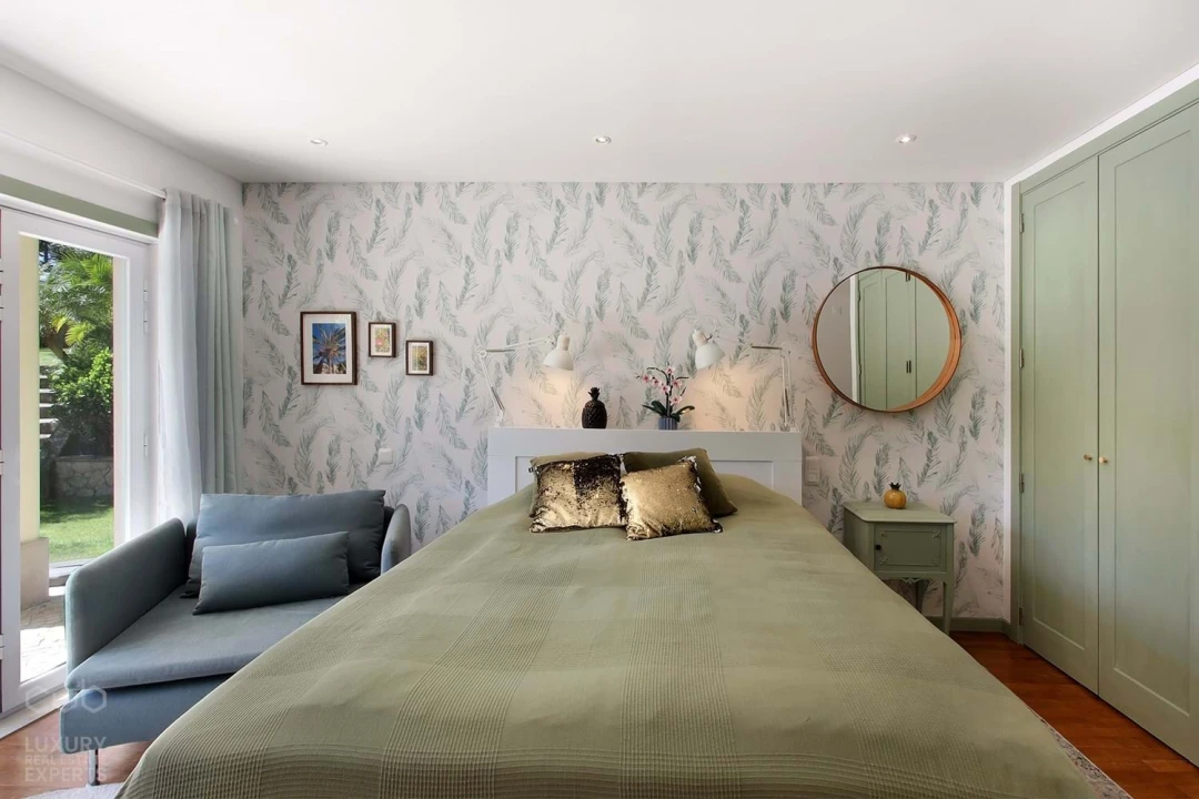 Moradia T5 para Venda em Charneca de Caparica e Sobreda Foto 10