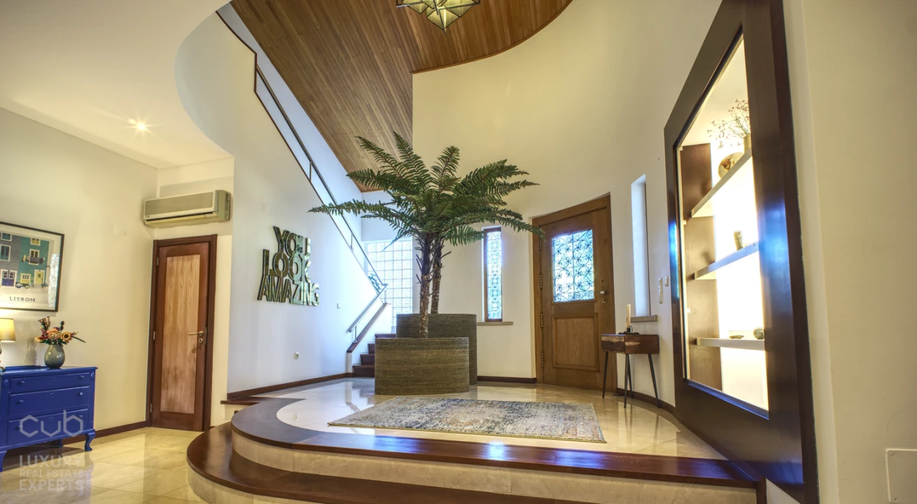 Moradia T5 para Venda em Charneca de Caparica e Sobreda Foto 43