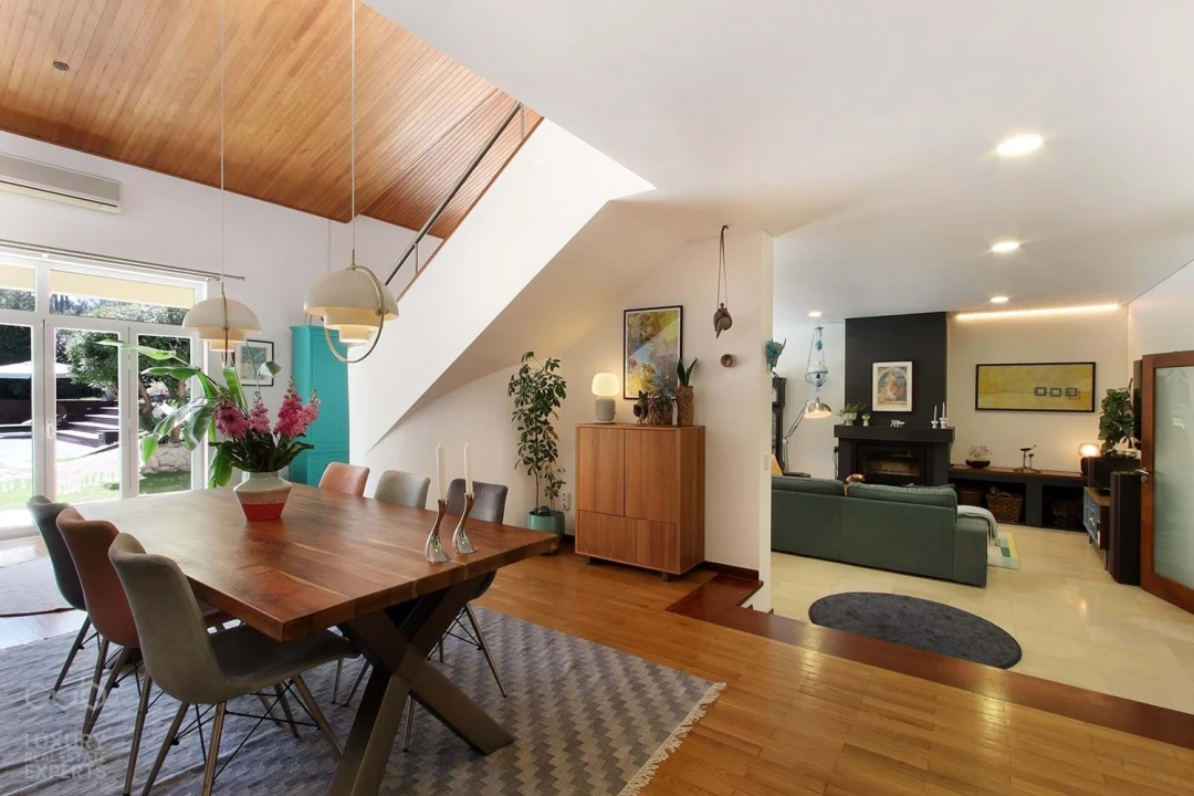 Moradia T5 para Venda em Charneca de Caparica e Sobreda Foto 24