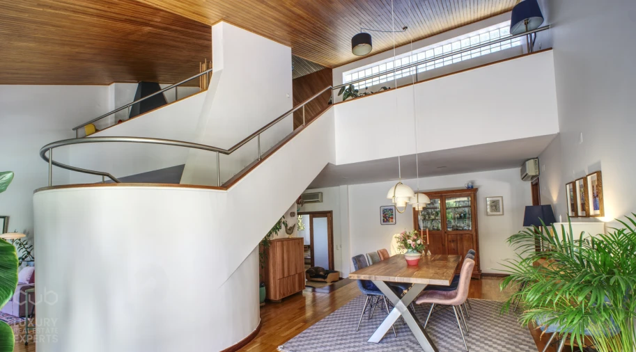 Moradia T5 para Venda em Charneca de Caparica e Sobreda Foto 10