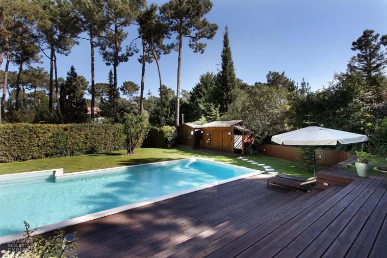 Moradia T5 para Venda em Charneca de Caparica e Sobreda Foto 75