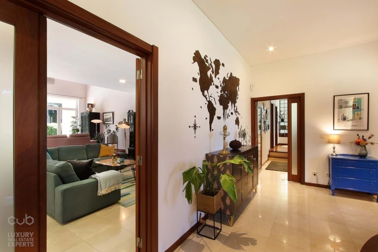 Moradia T5 para Venda em Charneca de Caparica e Sobreda Foto 16