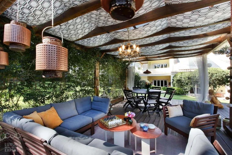 Moradia T5 para Venda em Charneca de Caparica e Sobreda Foto 79