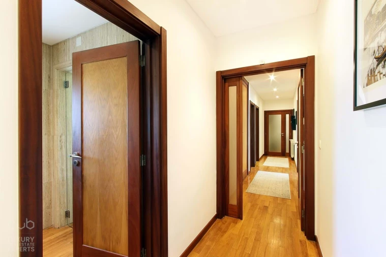 Moradia T5 para Venda em Charneca de Caparica e Sobreda Foto 46