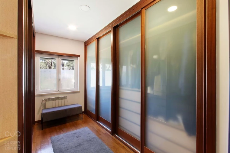 Moradia T5 para Venda em Charneca de Caparica e Sobreda Foto 35