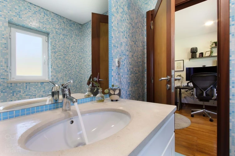 Moradia T5 para Venda em Charneca de Caparica e Sobreda Foto 50