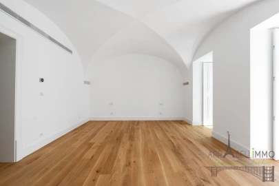 Apartamento T2 para Venda em Santa Maria Maior