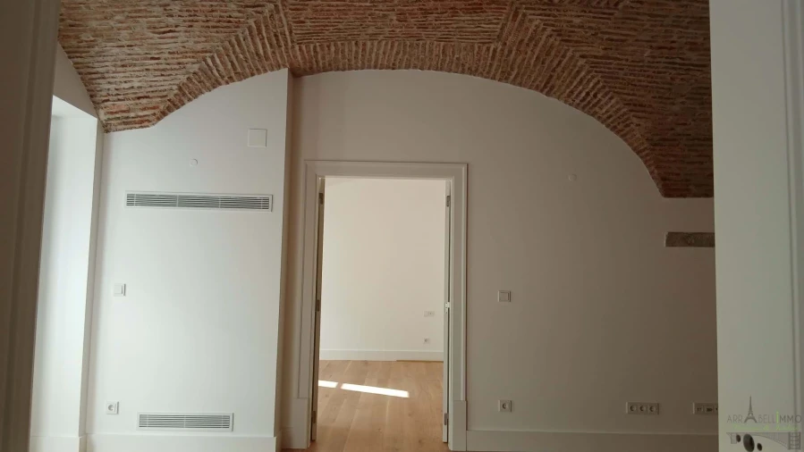 Apartamento T2 para Venda em Santa Maria Maior Foto 11
