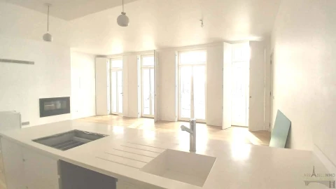 Apartamento T3 para Venda em Santa Maria Maior