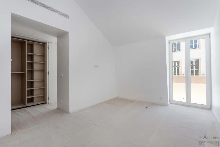 Apartamento T3 para Venda em Santa Maria Maior Foto 9