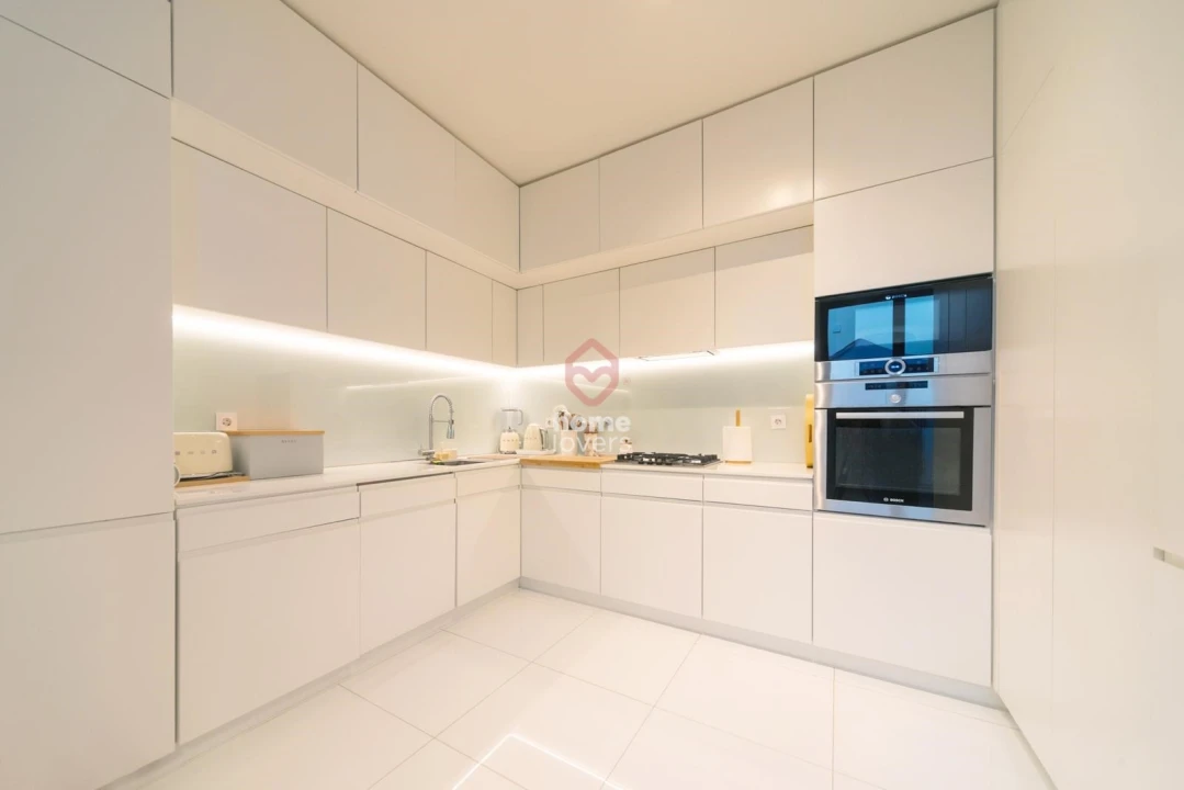 Moradia T4 para Venda em Alcantara Foto 8