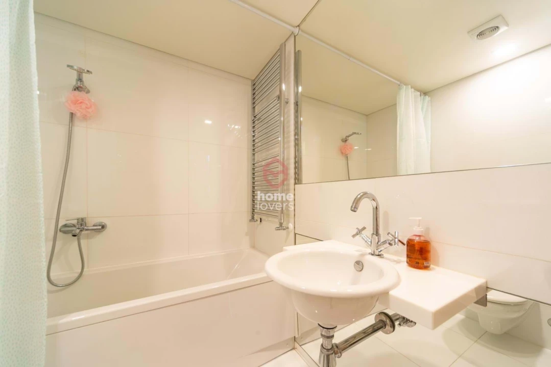 Moradia T4 para Venda em Alcantara Foto 16