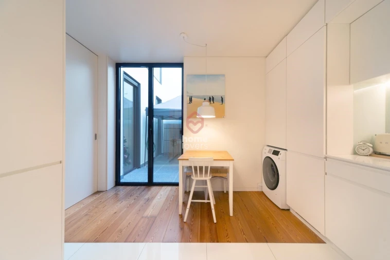 Moradia T4 para Venda em Alcantara Foto 9