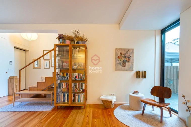 Moradia T4 para Venda em Alcantara Foto 5