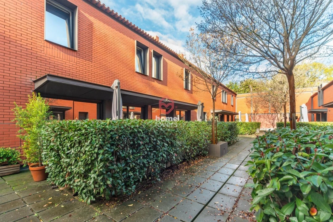 Moradia T4 para Venda em Alcantara Foto 20