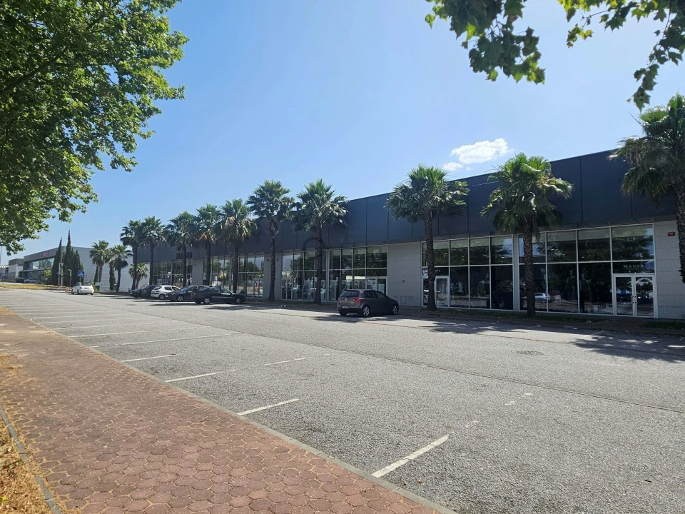 Negócio para Venda em Castelo Branco Foto 1