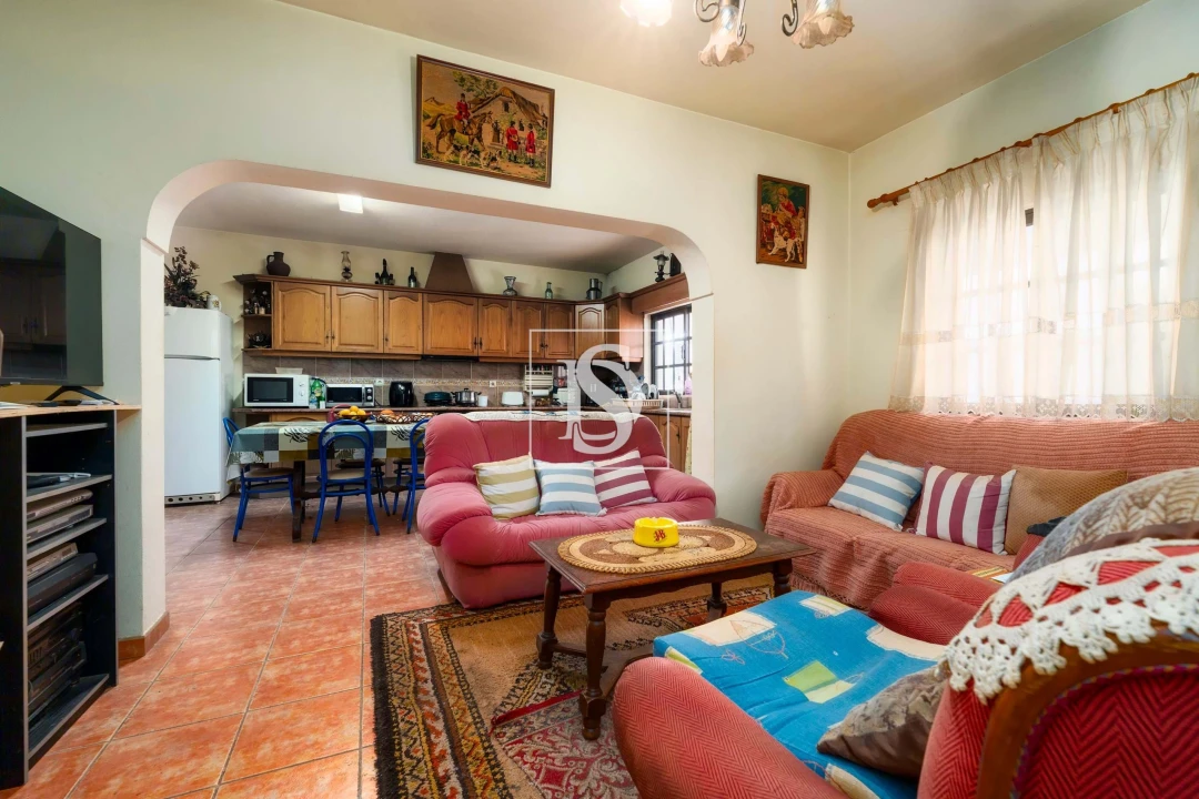 Moradia T3 para Venda em Alte Foto 28