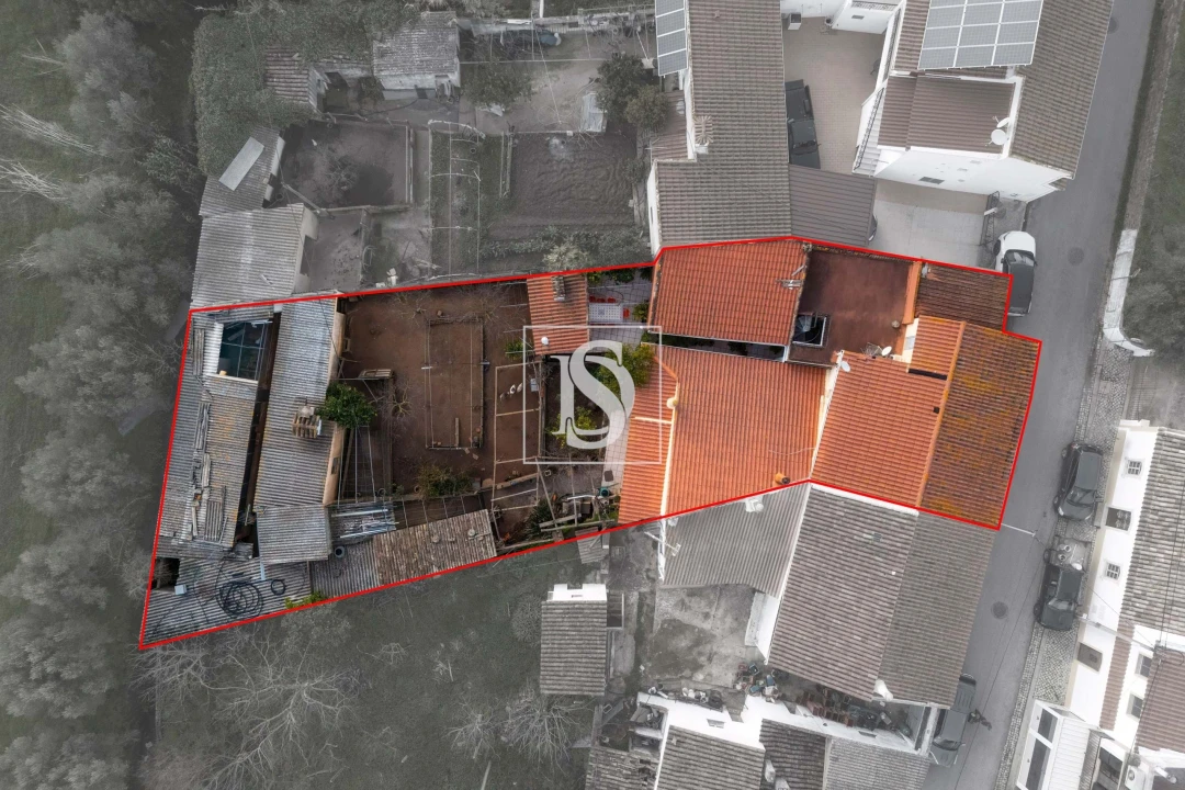 Moradia T3 para Venda em Alte Foto 2