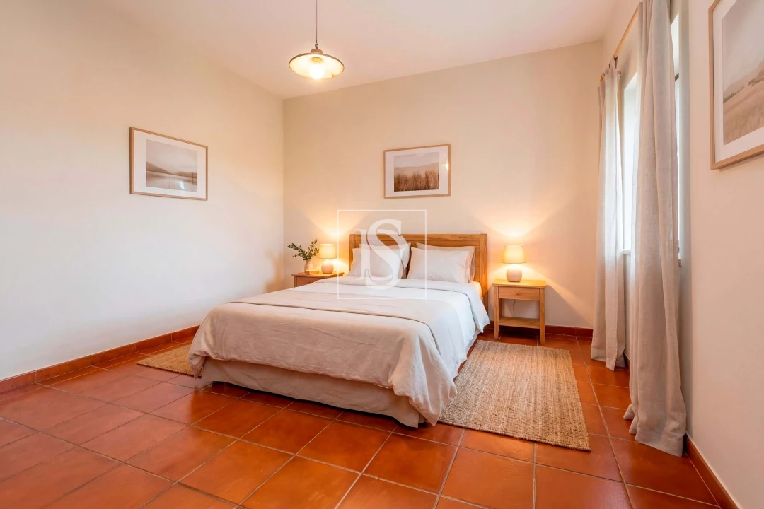 Moradia T3 para Venda em Alte Foto 40