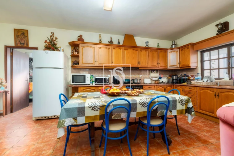 Moradia T3 para Venda em Alte Foto 3