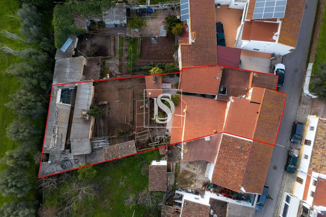 Moradia T3 para Venda em Alte Foto 39